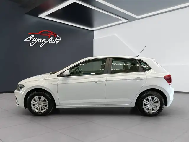 Volkswagen Polo view 8