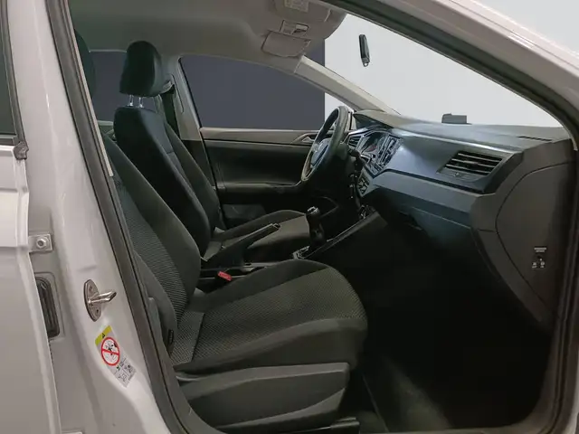 Volkswagen Polo view 13