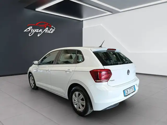 Volkswagen Polo view 4