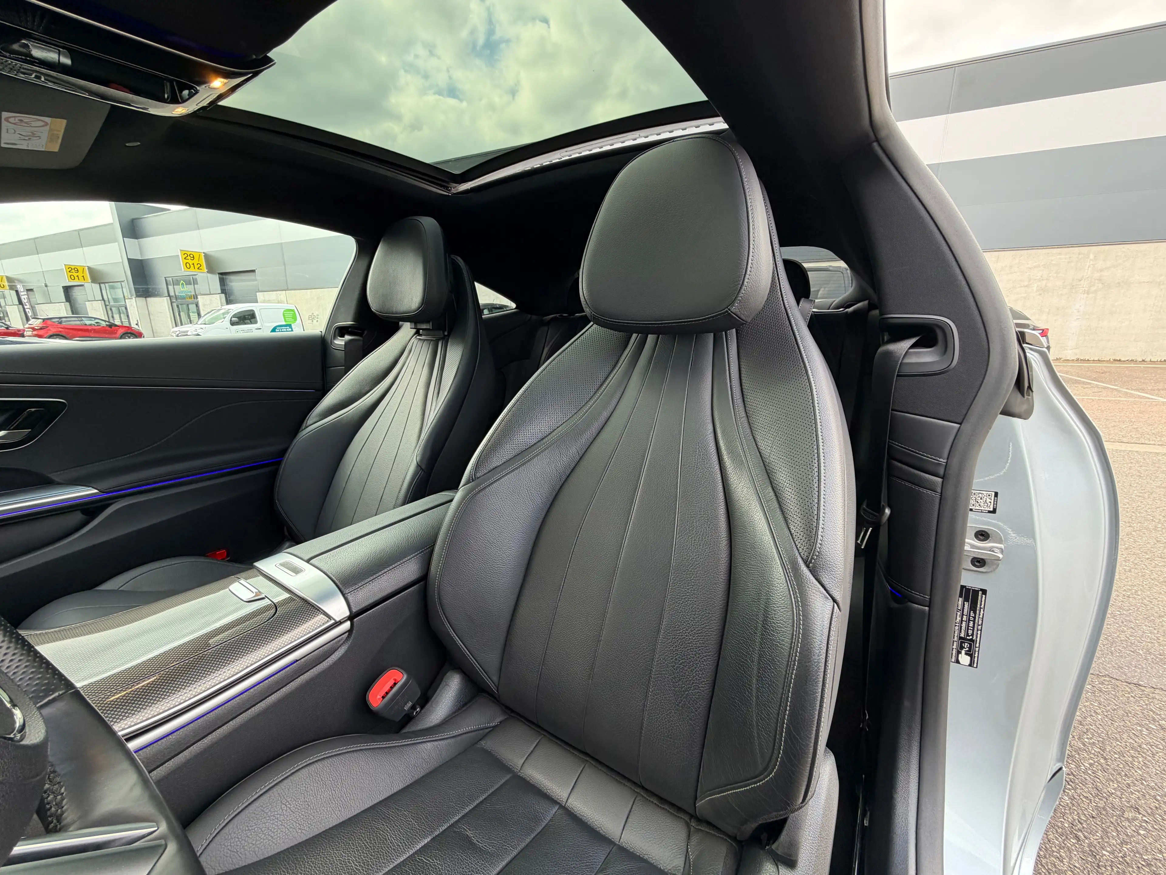 Mercedes-Benz CLE 200 Full AMG *Toit Pano/ Caméra 360/ Burmester* Garantie Mercedes — photo 11