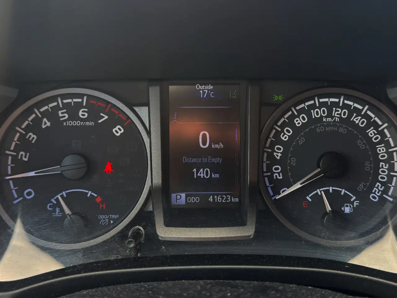 Toyota Tacoma снимка Toyota Tacoma