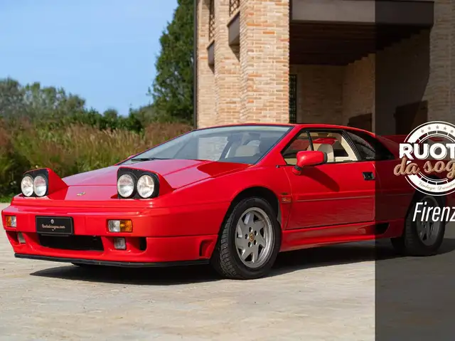 Lotus Esprit TURBO SE “HIGH WING”
