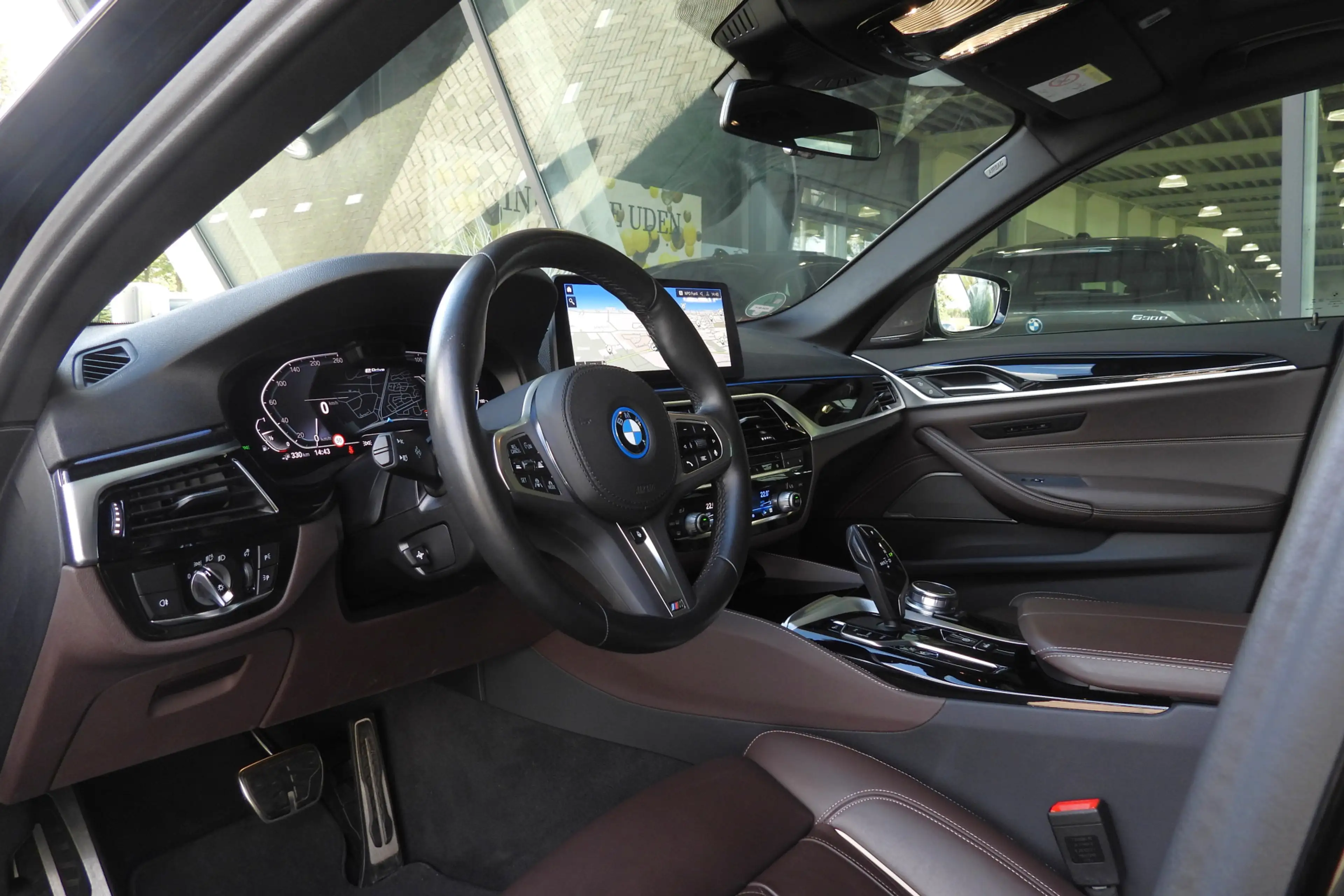 BMW 530 5 Serie Touring 530e xDrive Automaat / Panoramadak — photo 13