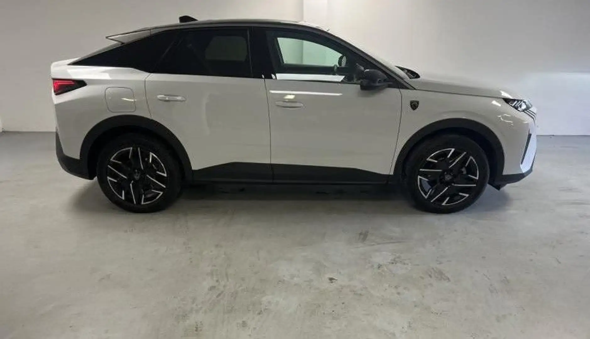 Peugeot 3008 GT HYBRID 136 CV E-DCS6 Blanco - 2