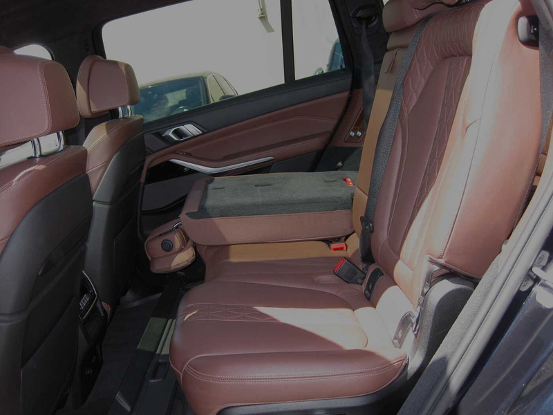 BMW X7 M50i dt.Fzg. Top Ausst. — photo 12