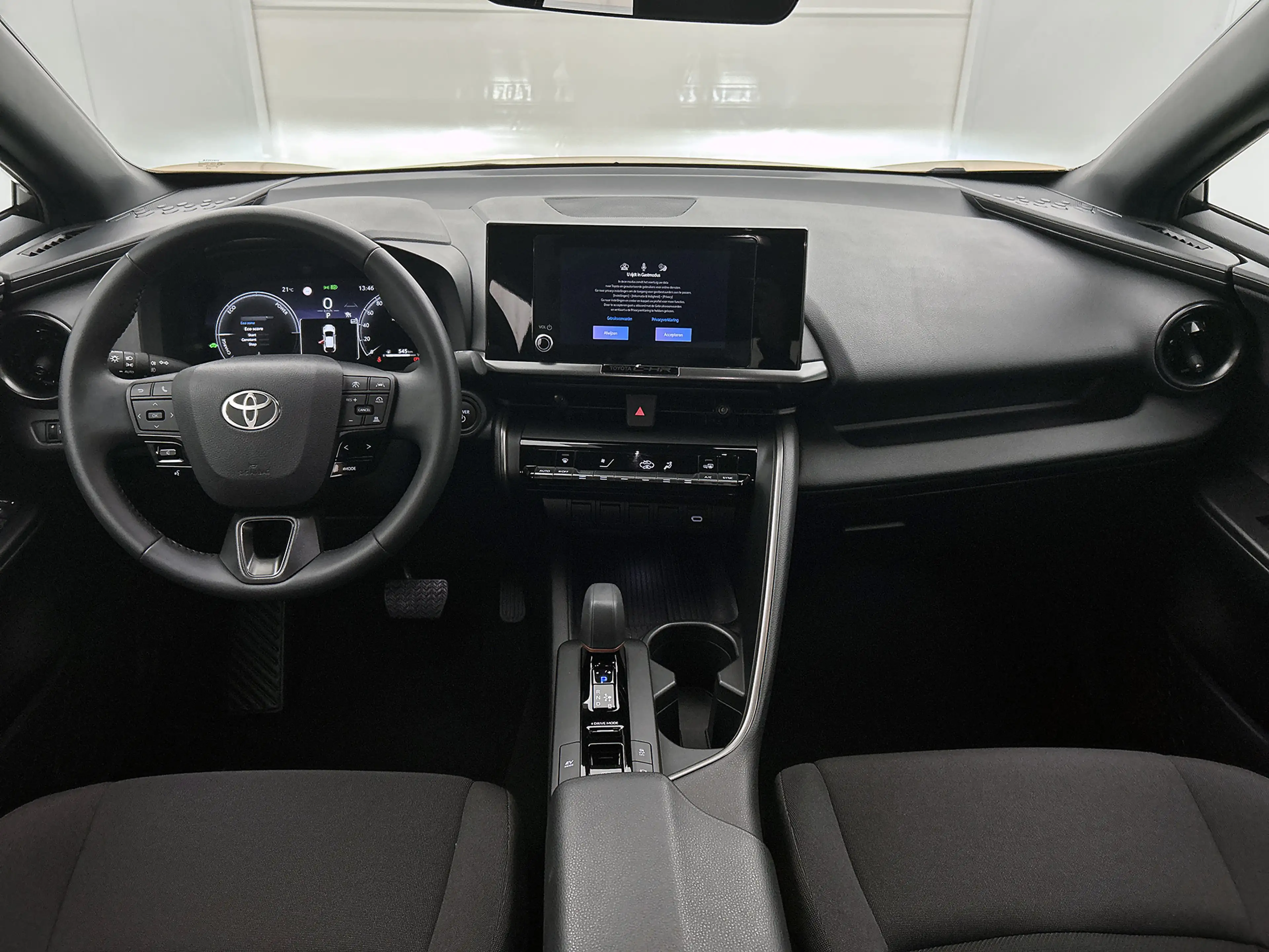 Toyota C-HR 1.8 Hybrid 140 Dynamic | Velgen | Navigatie | Dode — photo 4
