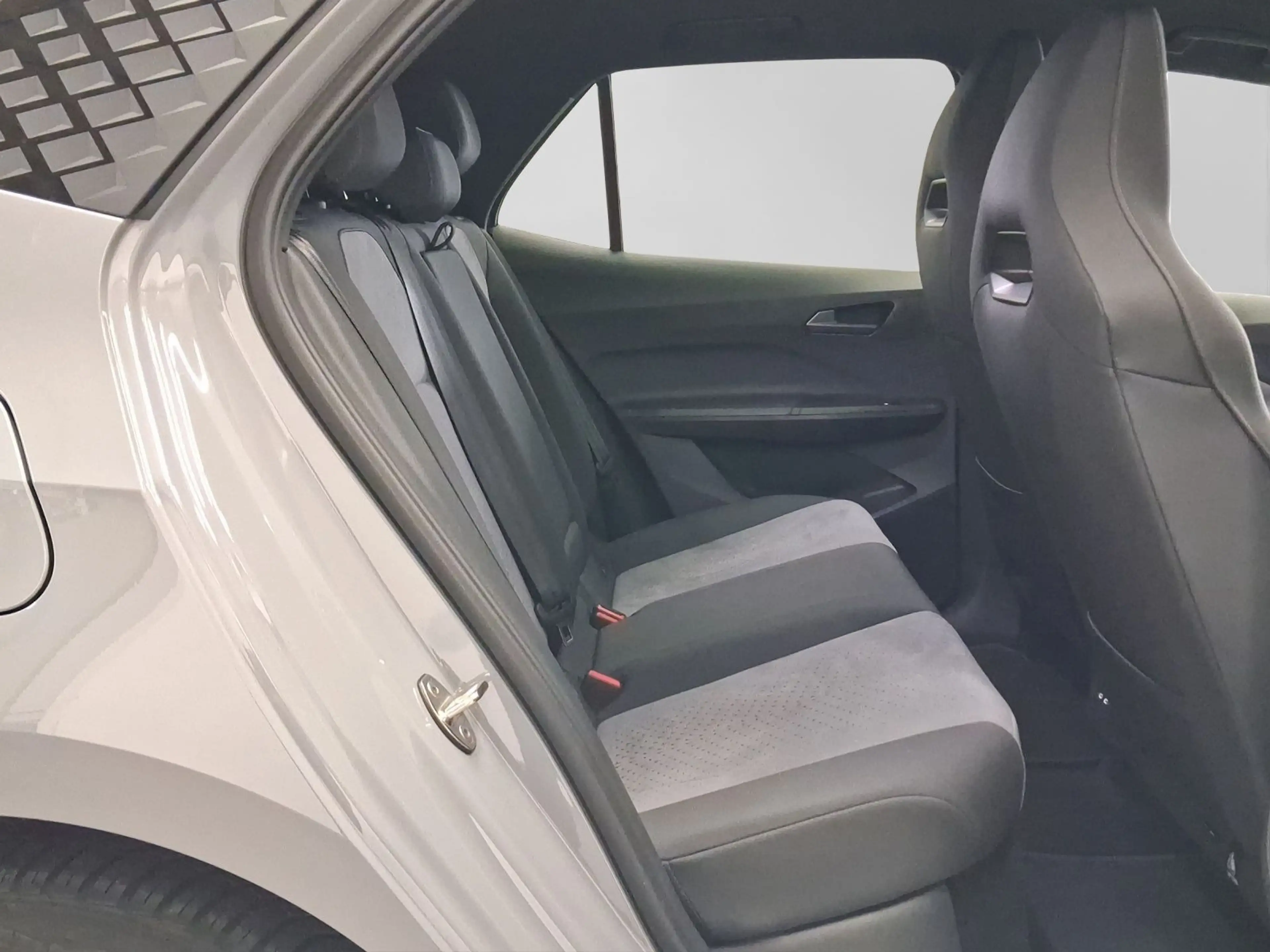 CUPRA Born e-BOOST ELECTRIC NAVI KAMERA SITZHZ LM19 — photo 6