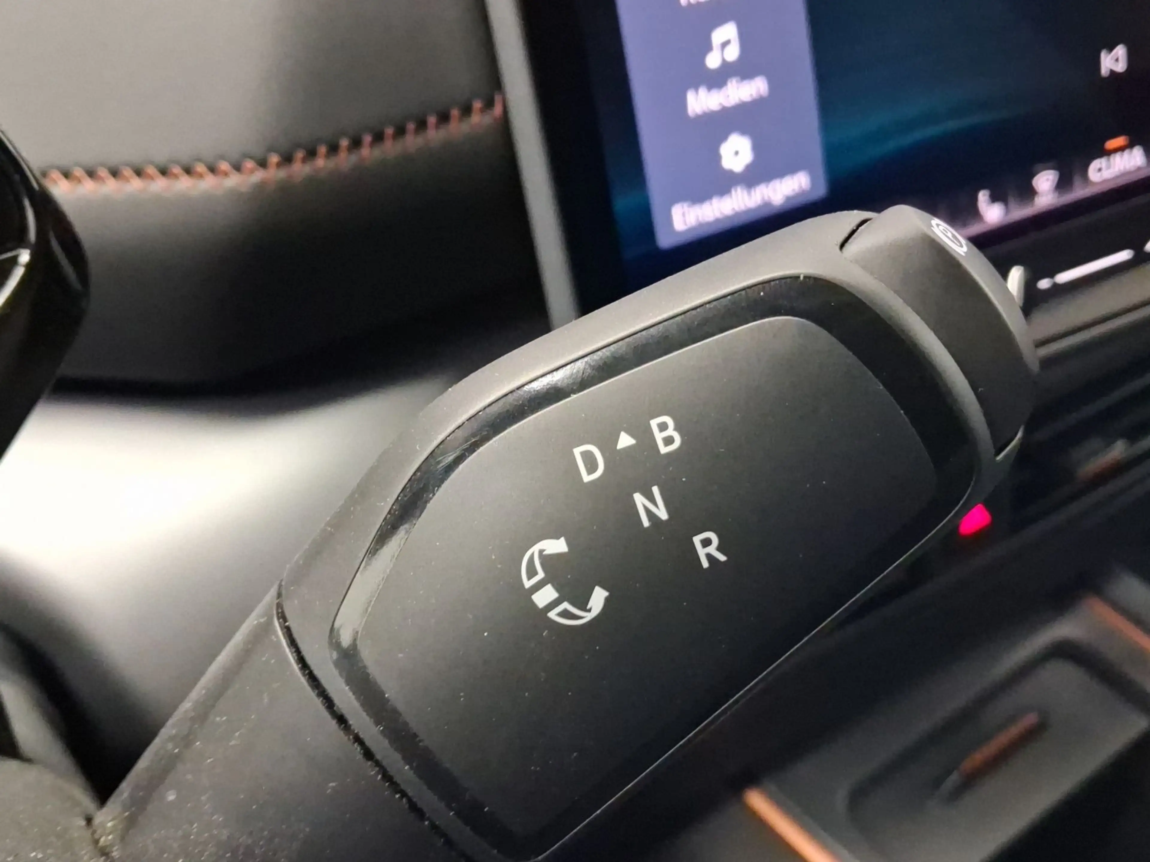 CUPRA Born e-BOOST ELECTRIC NAVI KAMERA SITZHZ LM19 — photo 11