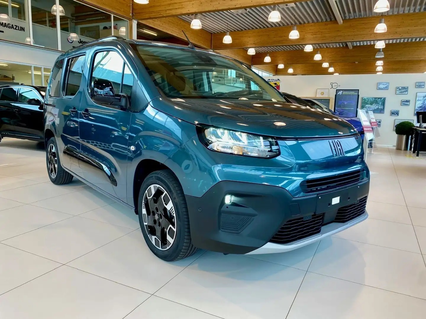 Fiat Doblo Small 1.2 110 pk Blu/Azzurro - 2