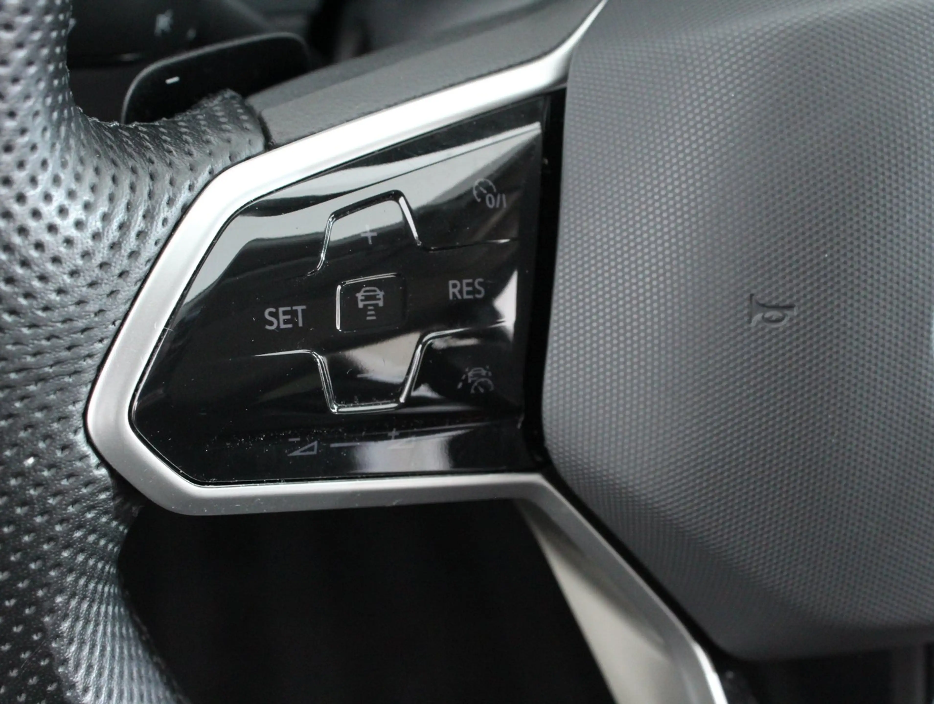 Volkswagen Arteon Elegance TDI DSG — photo 10
