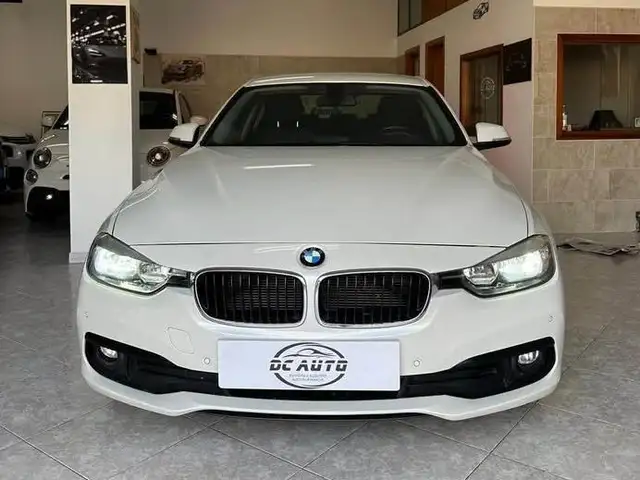 BMW 318 Serie 3 F30 2015  318d Business Advantage auto