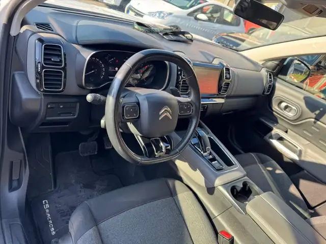 Citroen C5 Aircross view 9