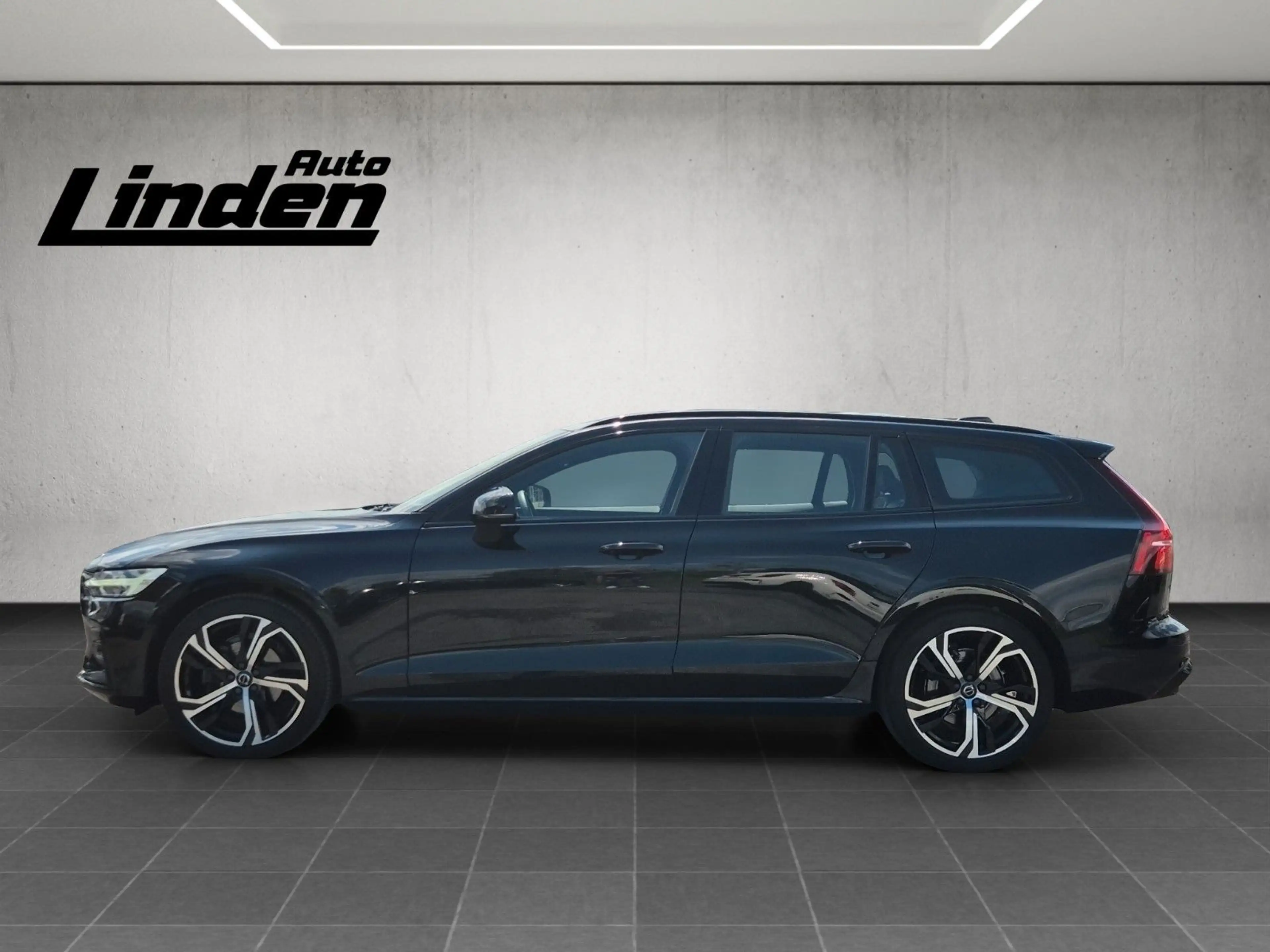Volvo V60 Ultimate Dark 360 H&K Pano LED 4xSHZ — photo 2