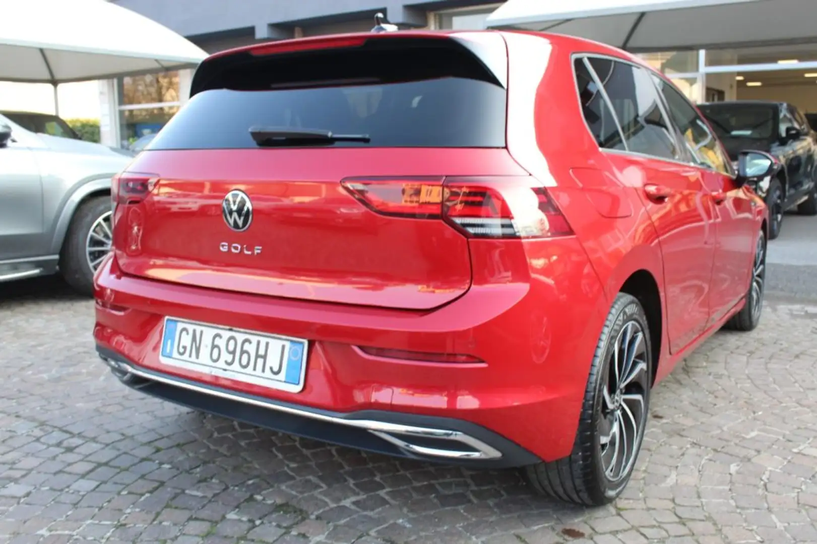 Volkswagen Golf 8 2.0 TDI Style Rosso - 2