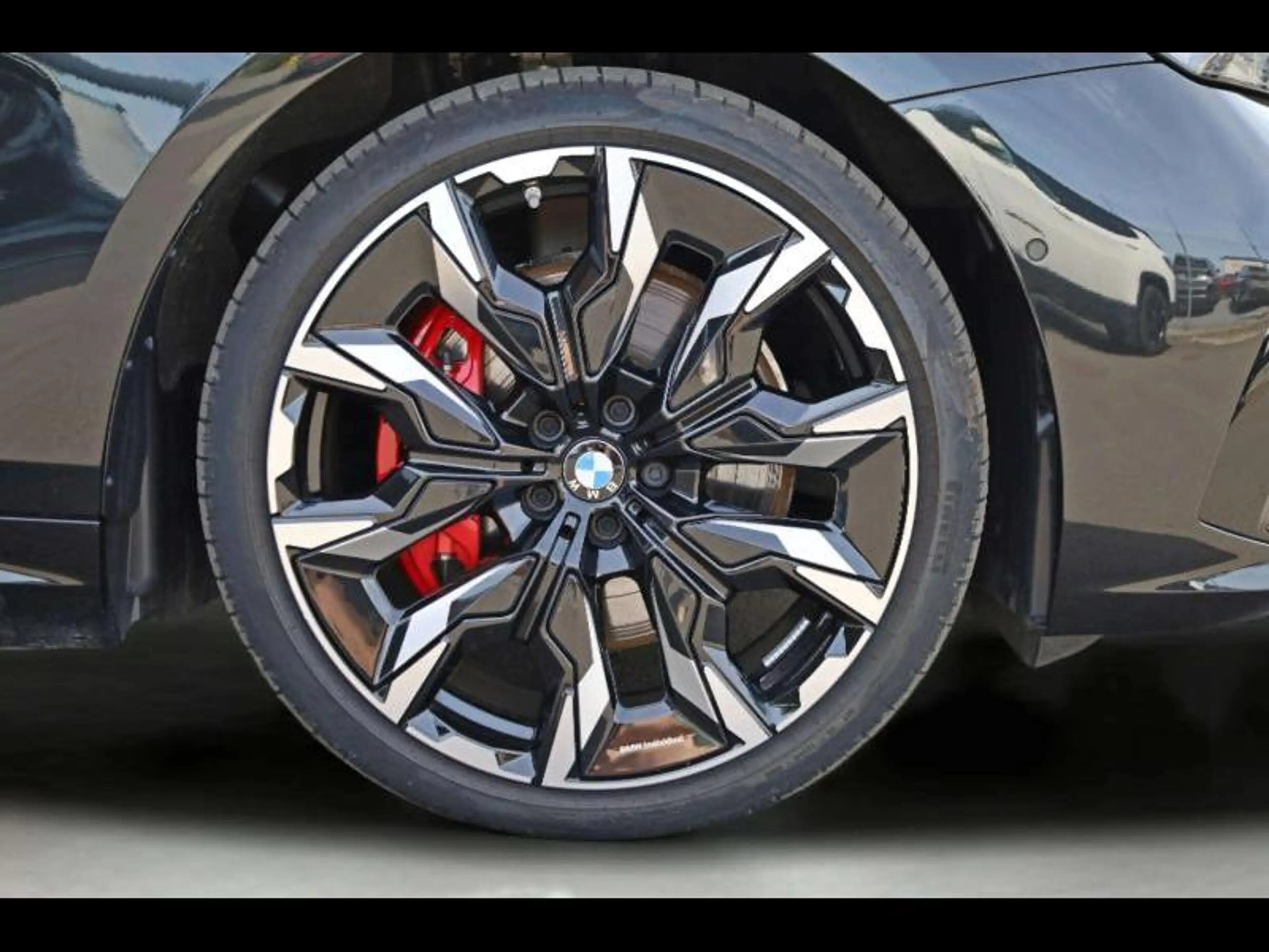 BMW 550 e xDrive Berline Kit M Sport — photo 8