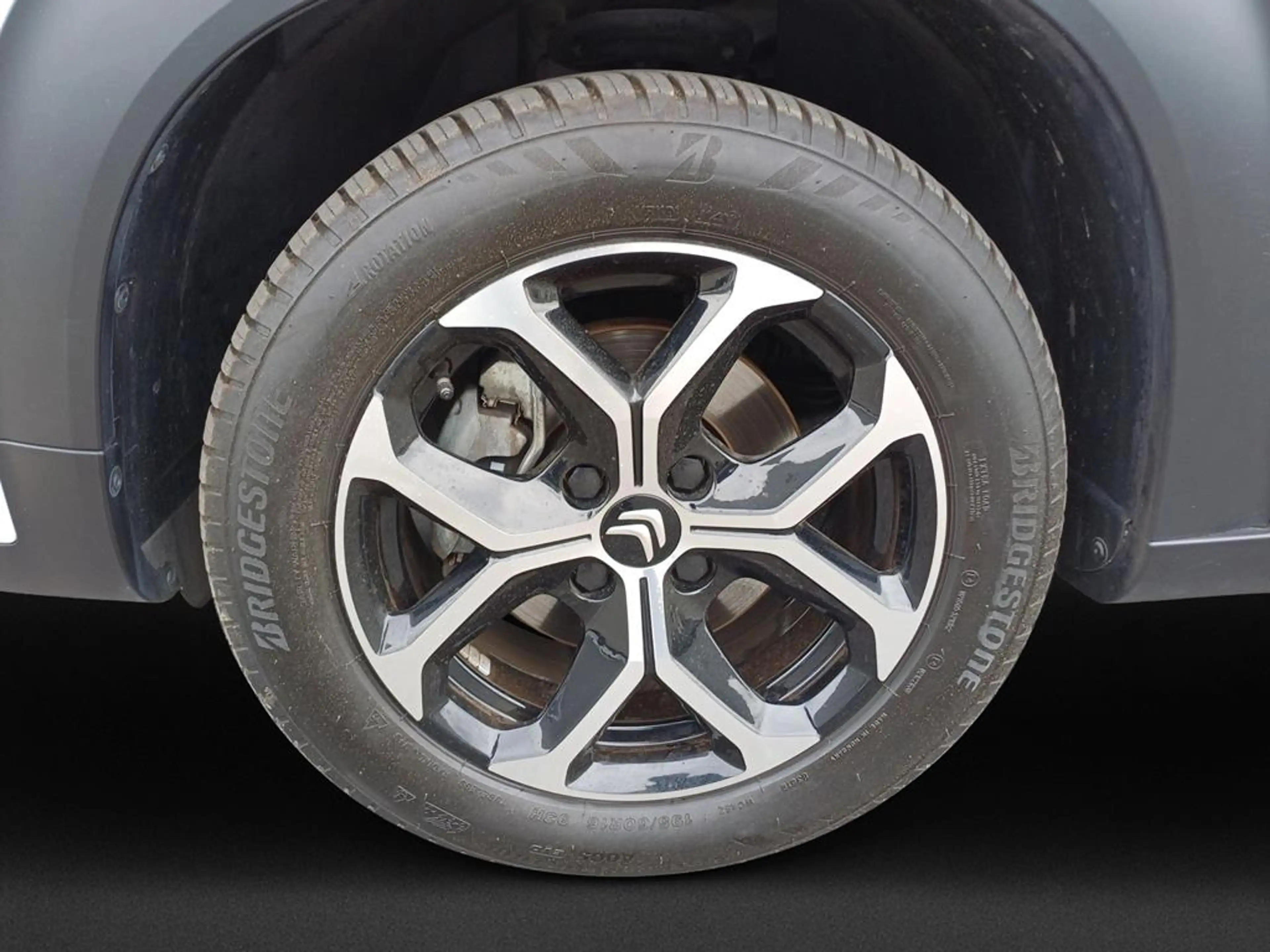 Citroen C3 Aircross PureTech 110 S&S Shine — photo 8