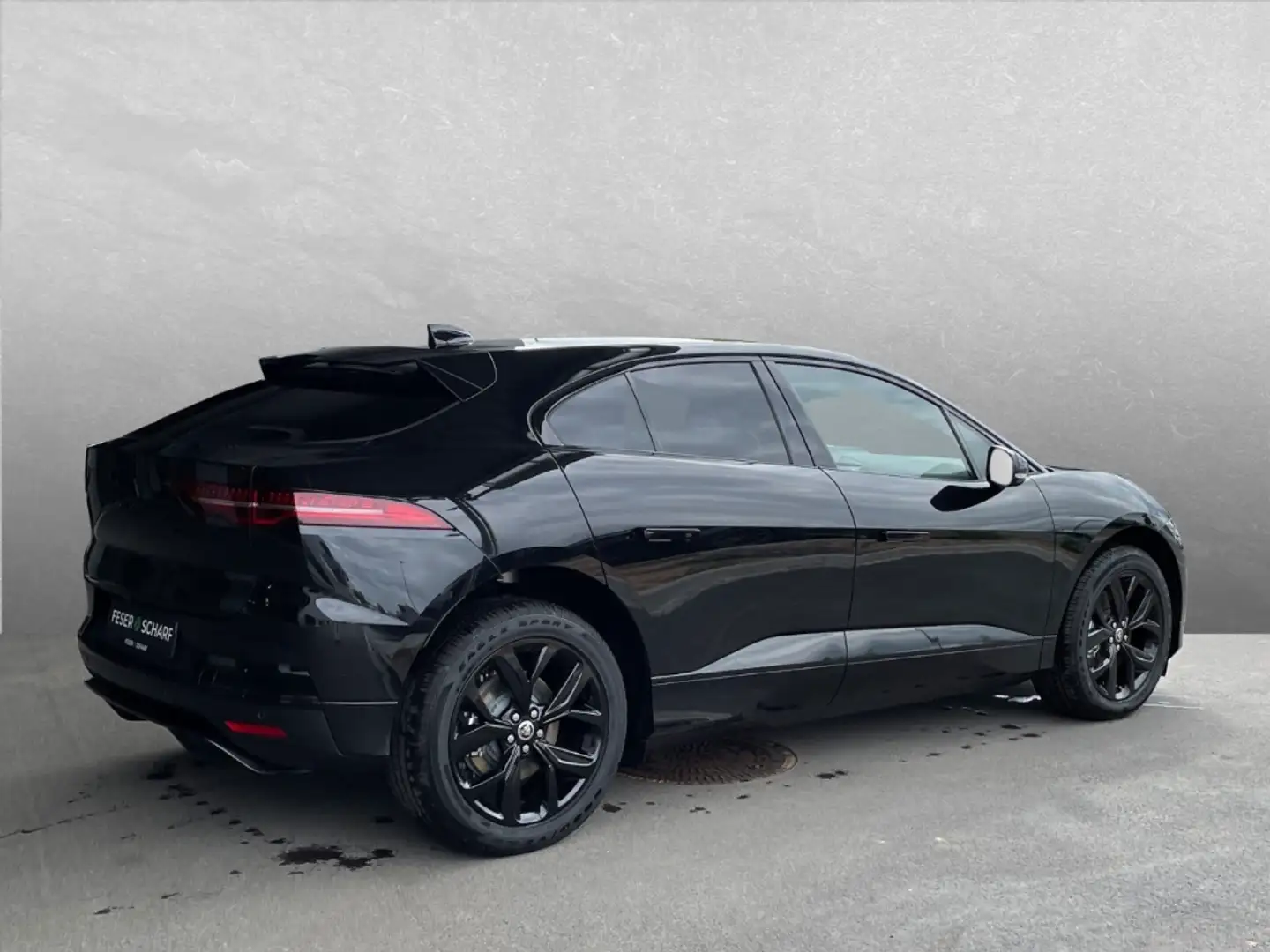 Jaguar I-Pace R-Dynamic SE EV400 Luftfed Pano HUD Winter-Paket Fekete - 2
