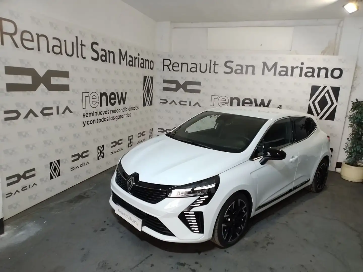 Renault Clio Techno Fehér - 1