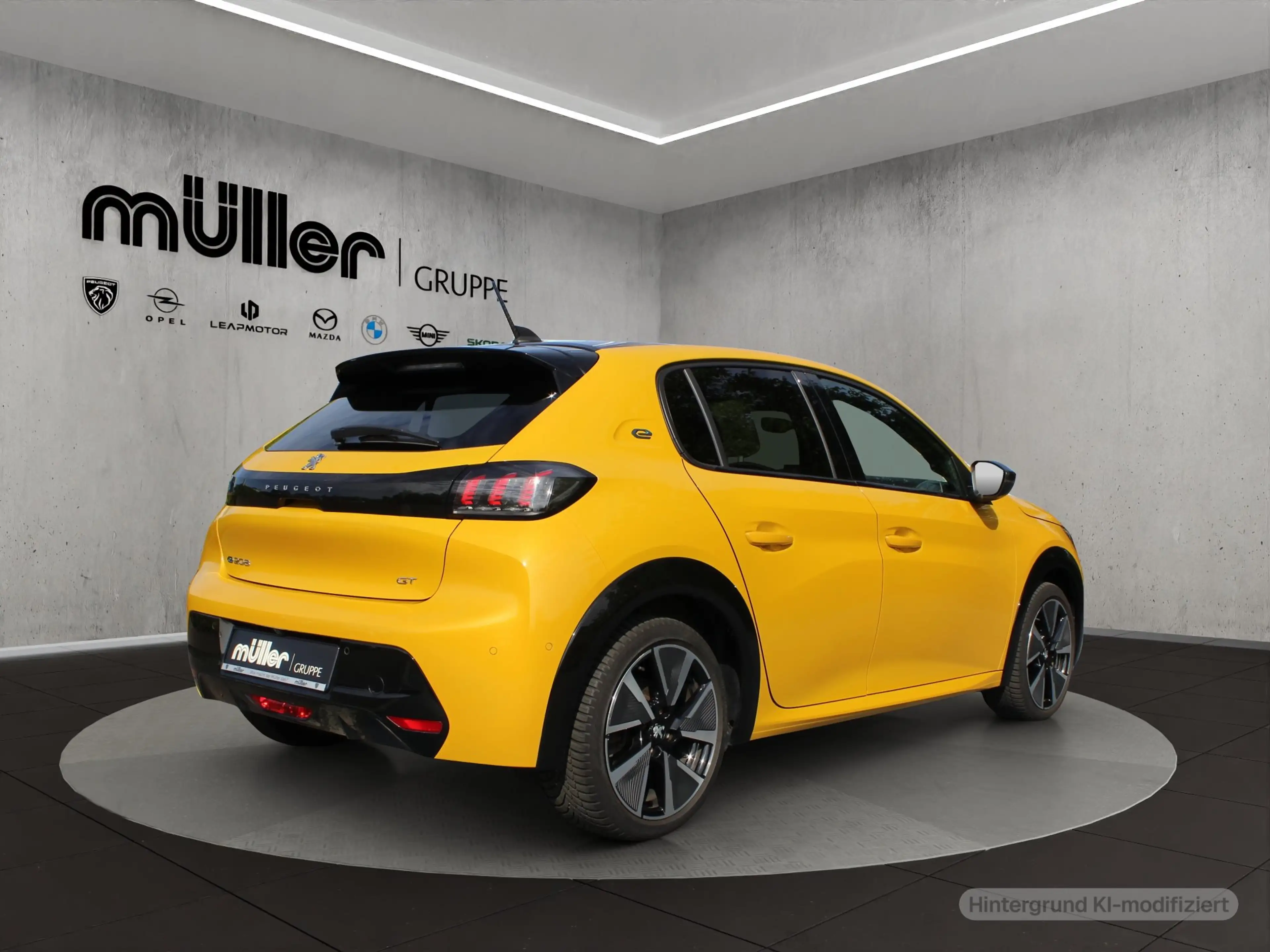 Peugeot e-208 GT — photo 2