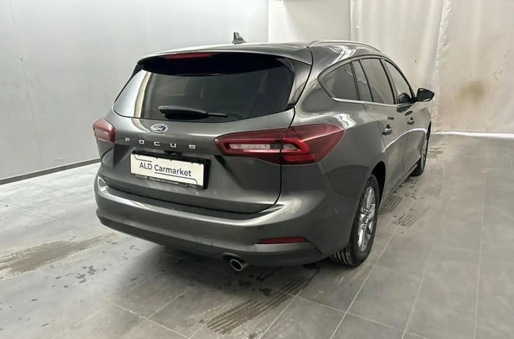 Ford Focus Titanium  ACC + Matrix-LED + AHK Gris - 2