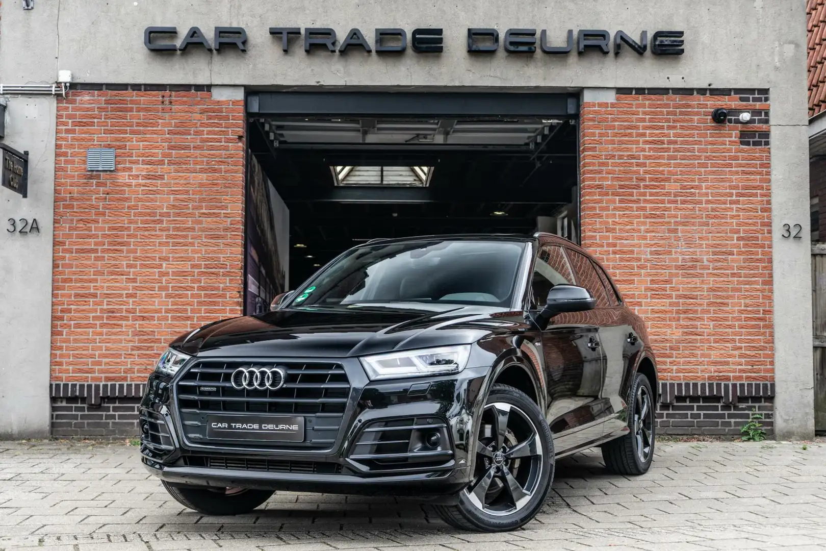 Audi Q5 2.0 TFSI Quattro S-Line Pano / Camera / Virtual Zwart - 1