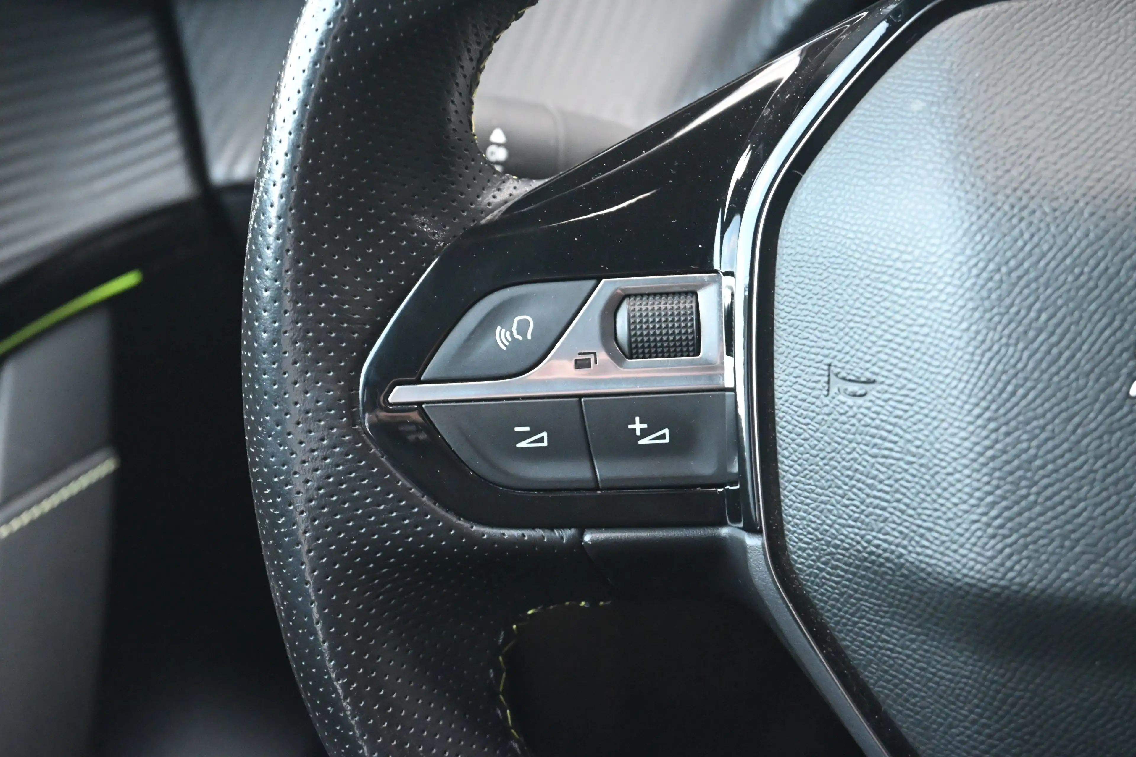 Peugeot e-208 EV GT 350 50 kWh 3 Fase | Navigatie | Climate Cont — photo 15