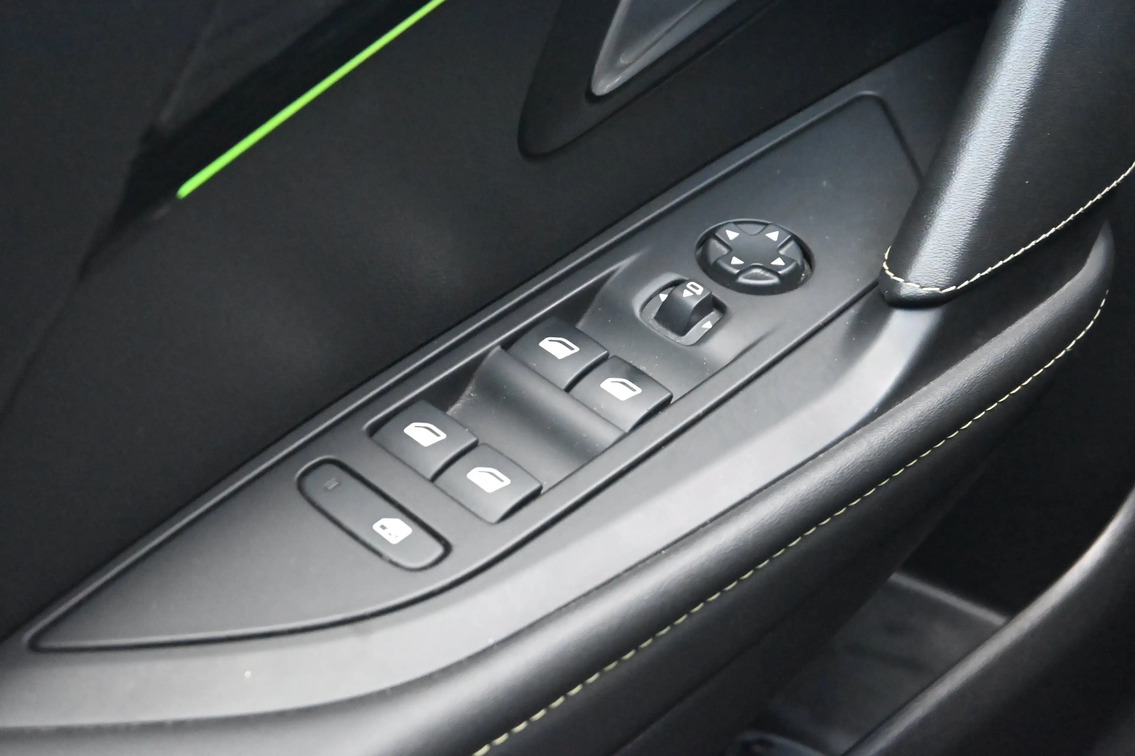 Peugeot e-208 EV GT 350 50 kWh 3 Fase | Navigatie | Climate Cont — photo 11