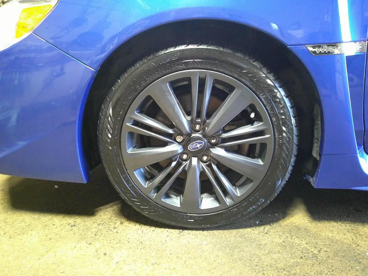 Subaru WRX снимка Subaru WRX