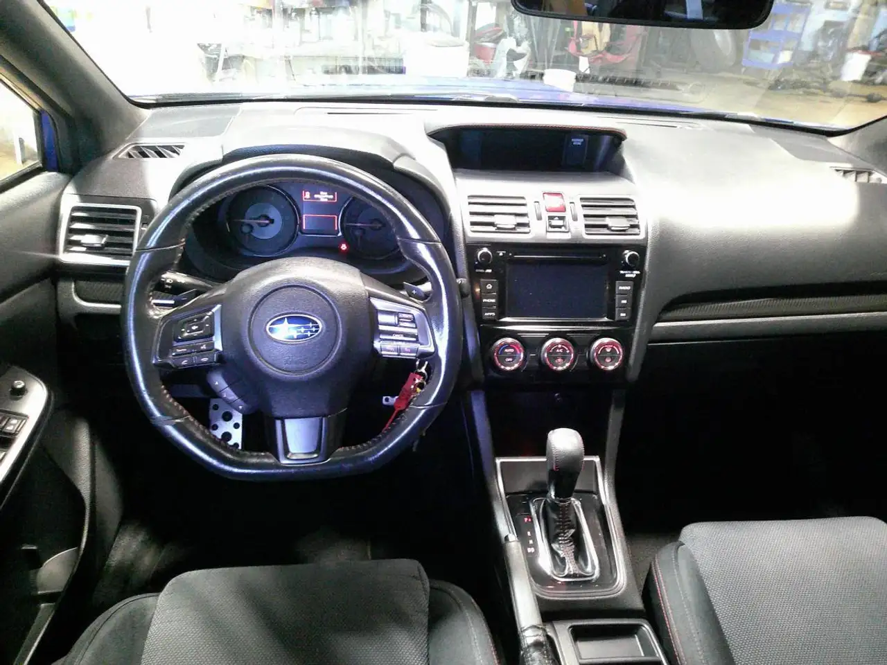 Subaru WRX снимка Subaru WRX