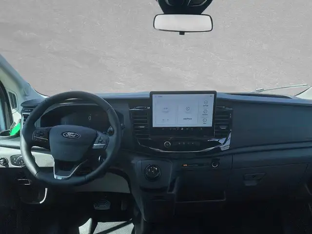 Ford Transit view 4