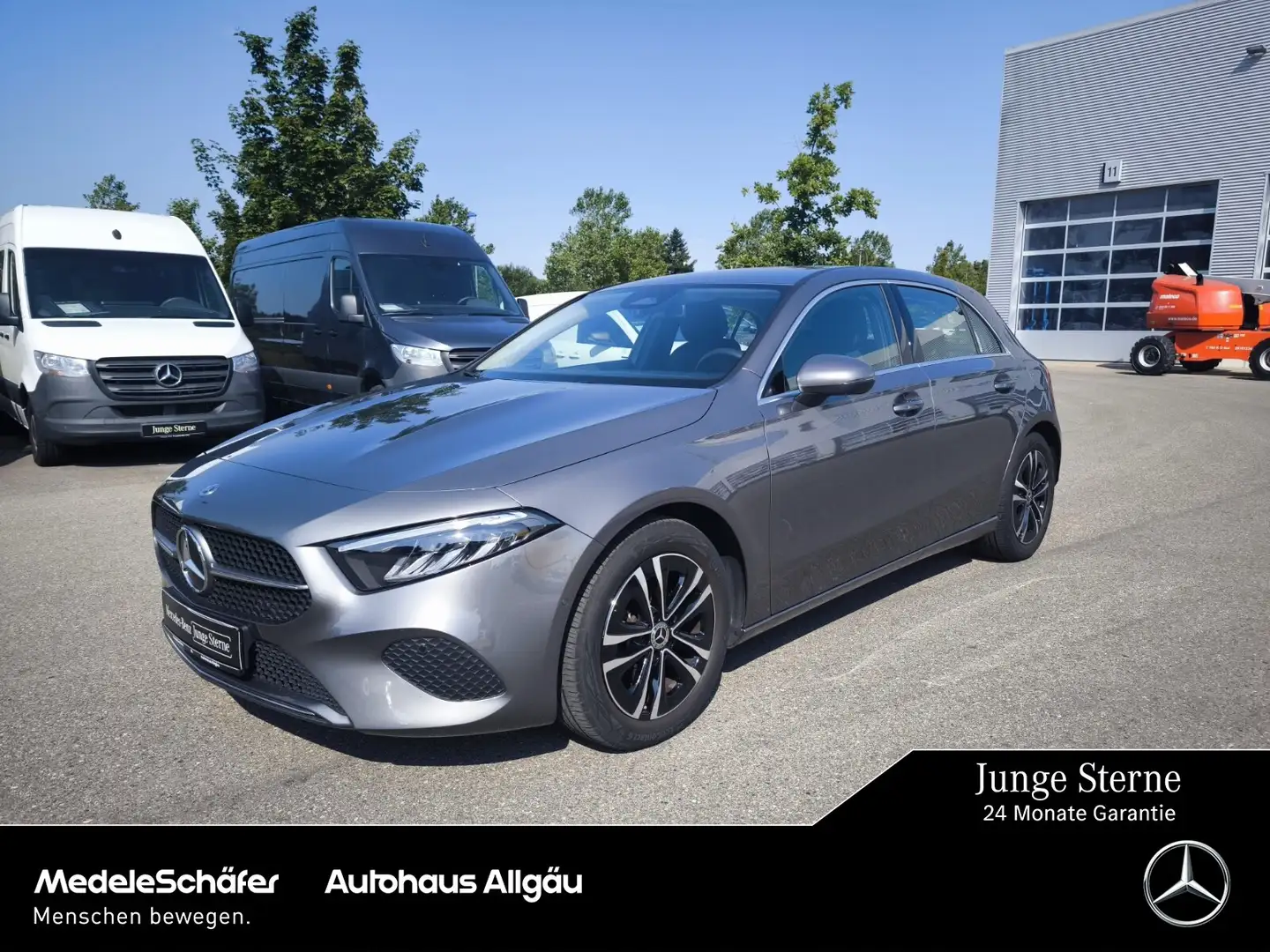 Mercedes-Benz A 180 A 180 d Progressive AHK Vorr.-Distronic LED Comand Grau - 1