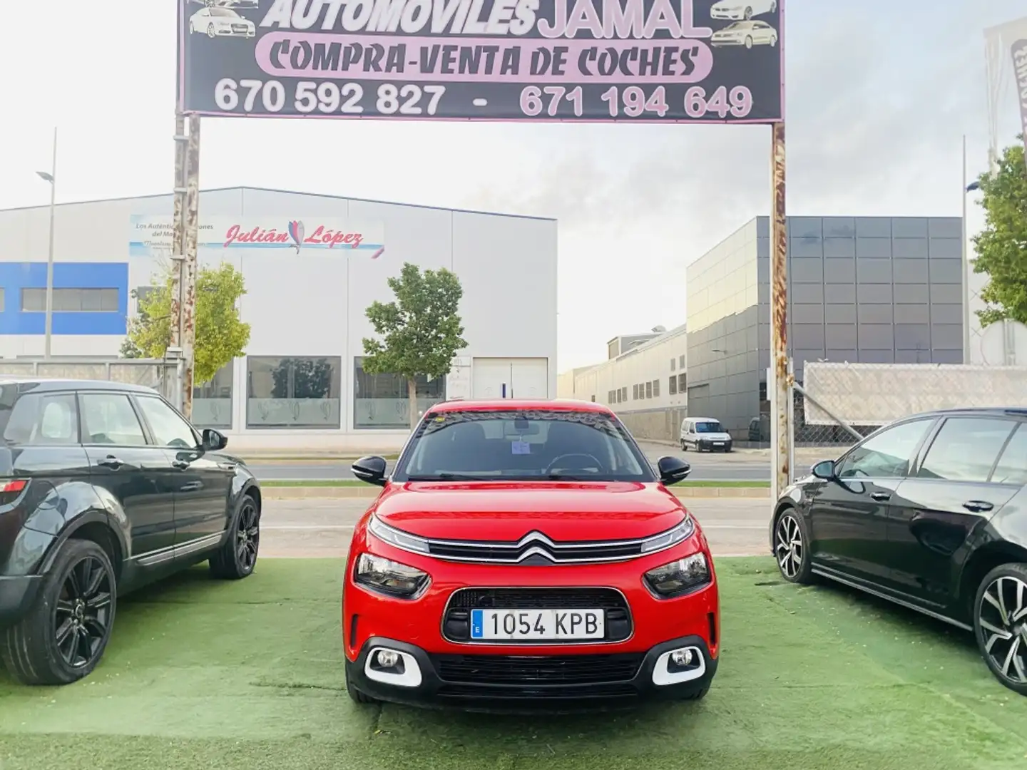 Citroen C4 Cactus 1.2 PureTech S&S Feel 110 Rot - 2