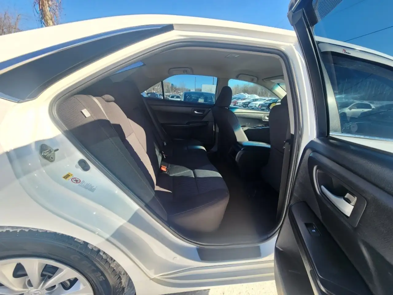 Toyota Camry снимка Toyota Camry