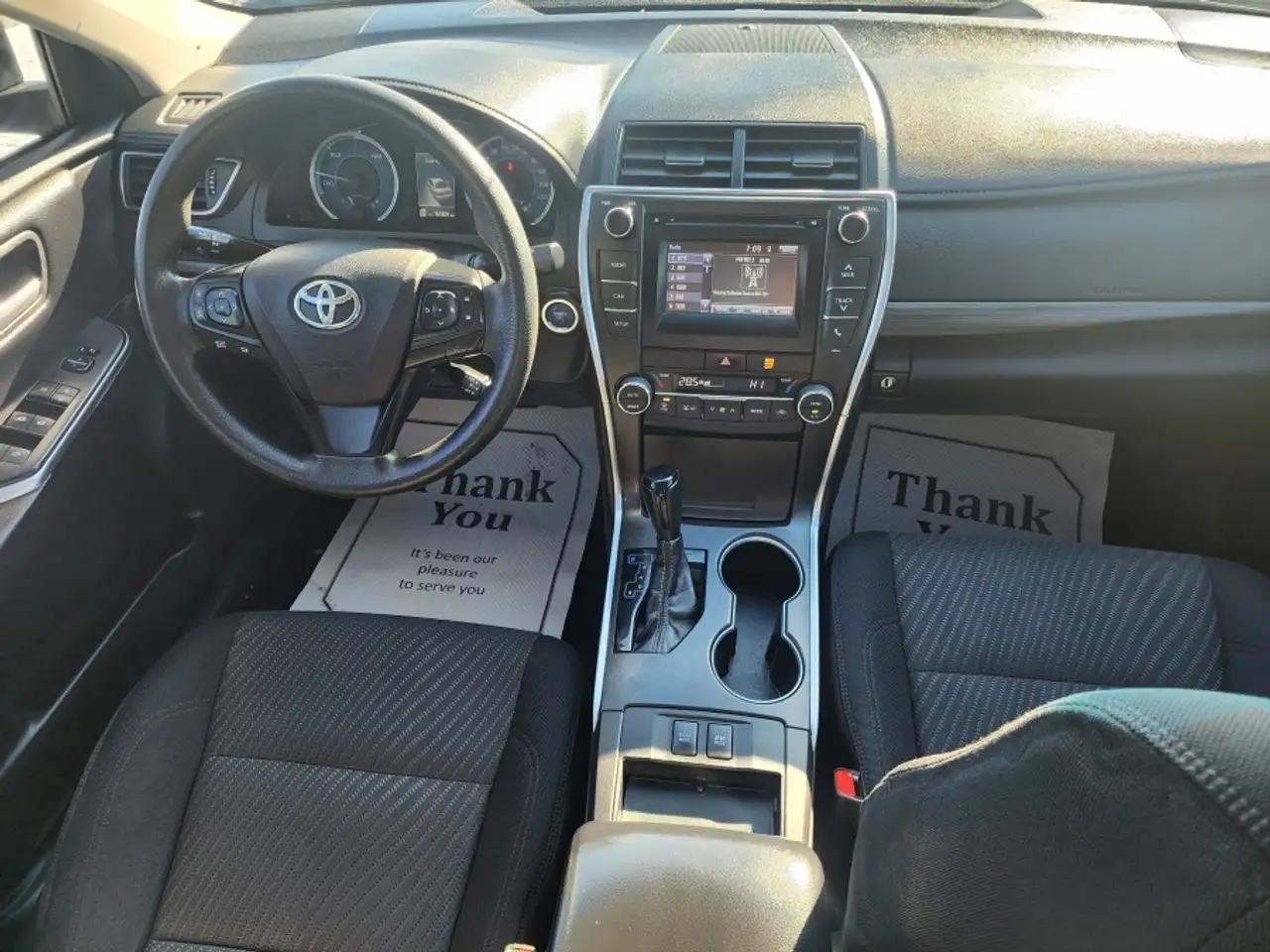Toyota Camry снимка Toyota Camry