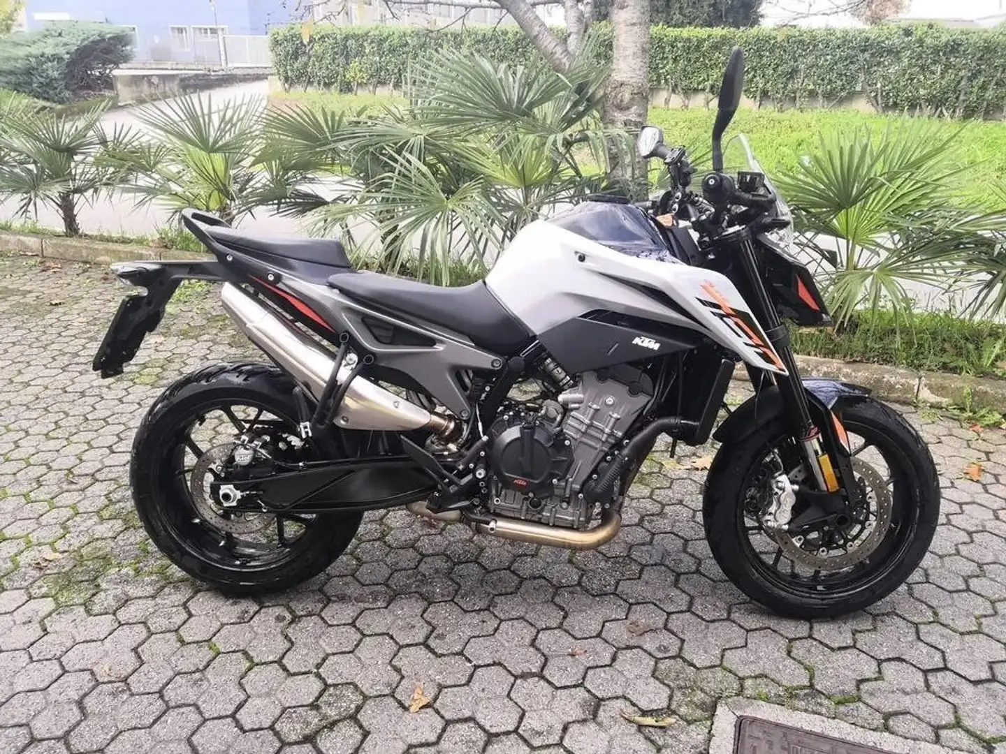 KTM 790 Duke Gri - 2