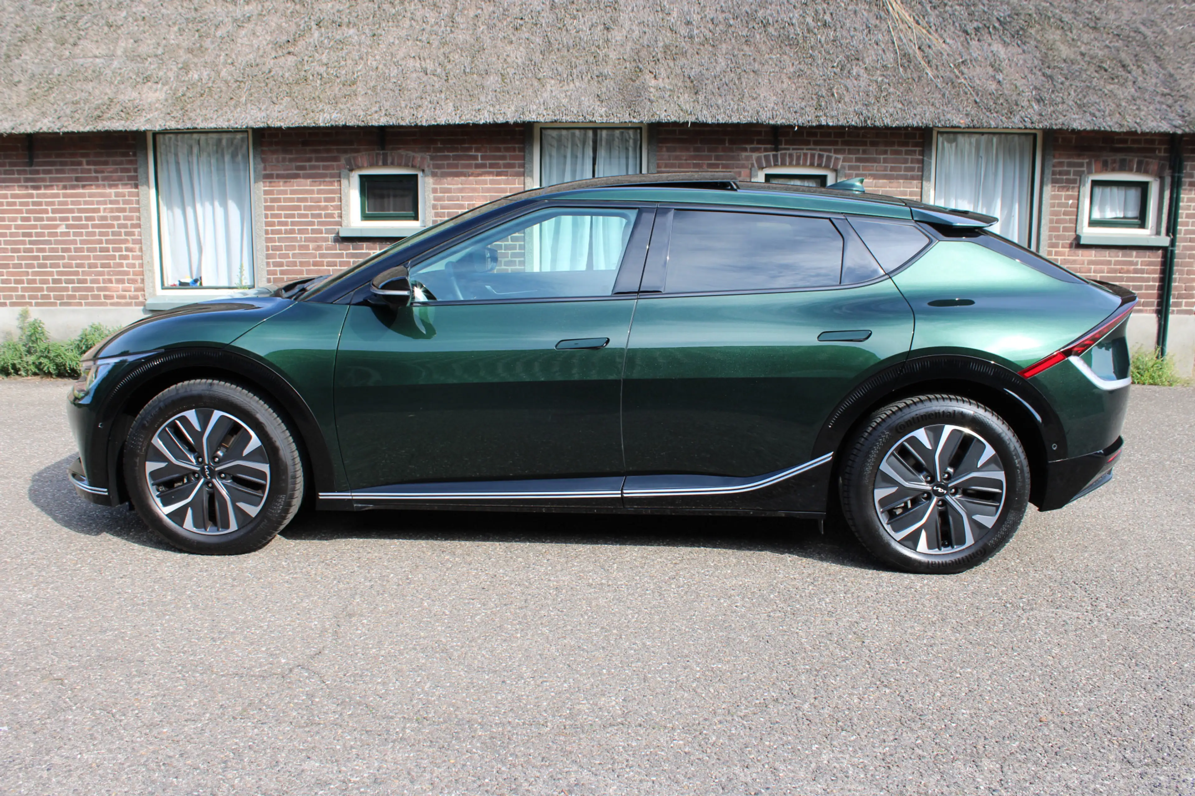 Kia EV6 Plus 77.4 kWh EARTH SOh 93.1% PANO LEER NAVI 66000 — photo 5
