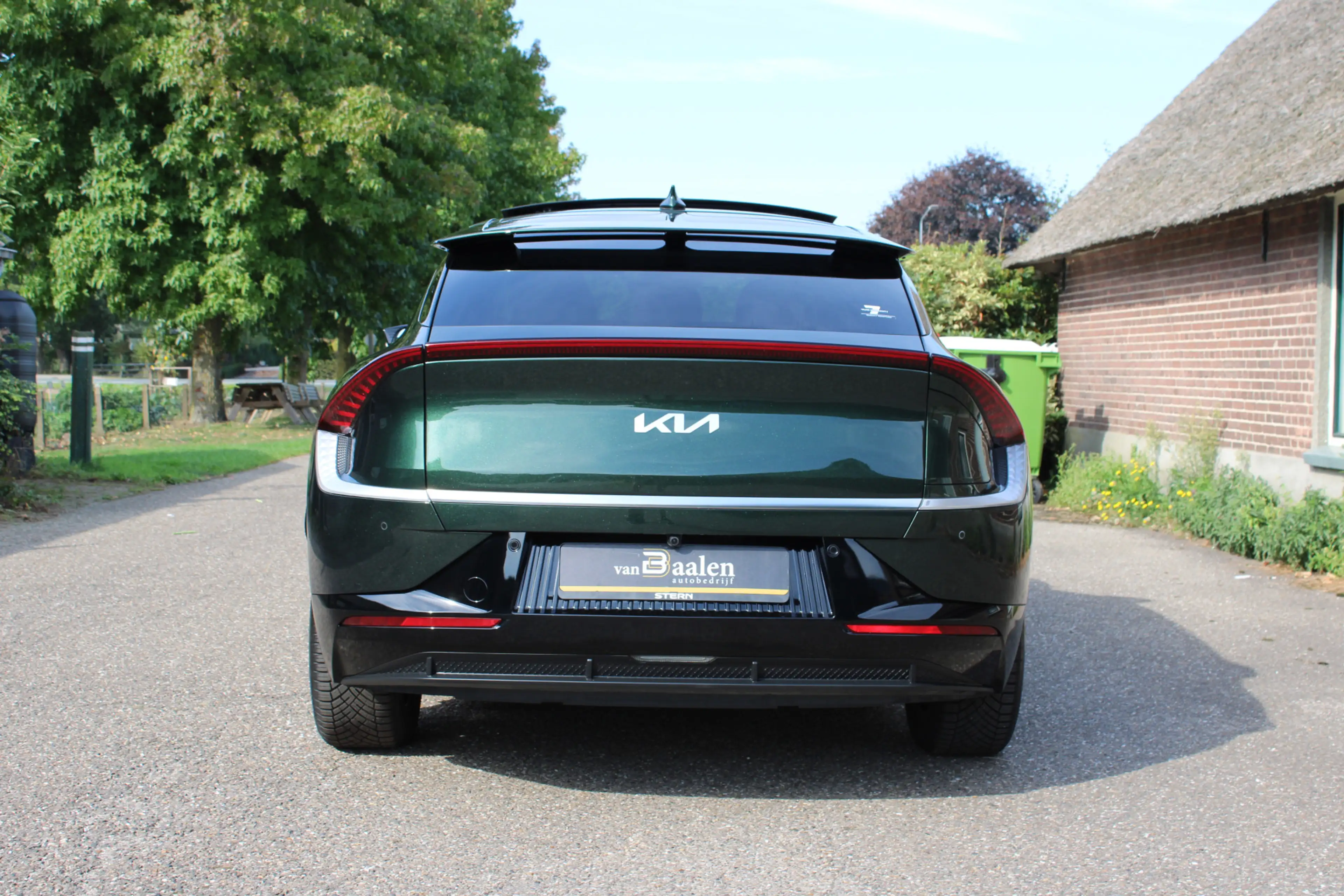 Kia EV6 Plus 77.4 kWh EARTH SOh 93.1% PANO LEER NAVI 66000 — photo 6