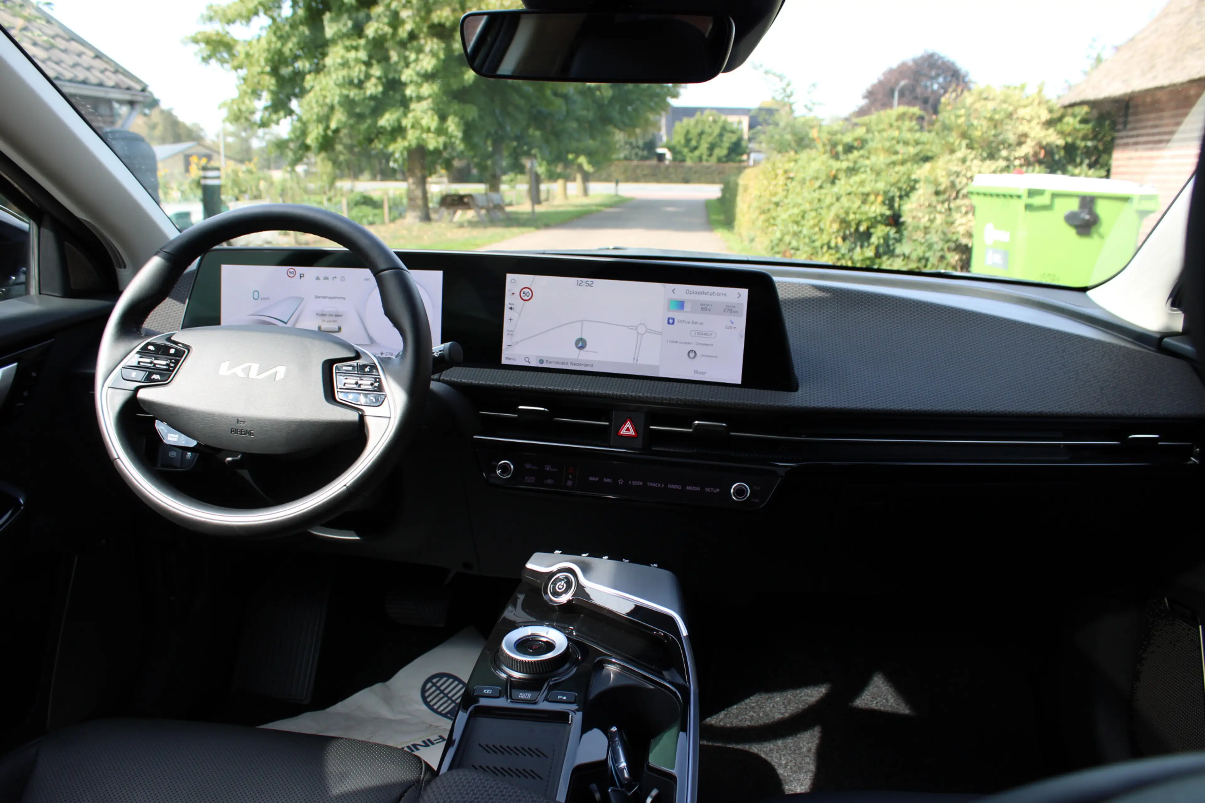 Kia EV6 Plus 77.4 kWh EARTH SOh 93.1% PANO LEER NAVI 66000 — photo 8