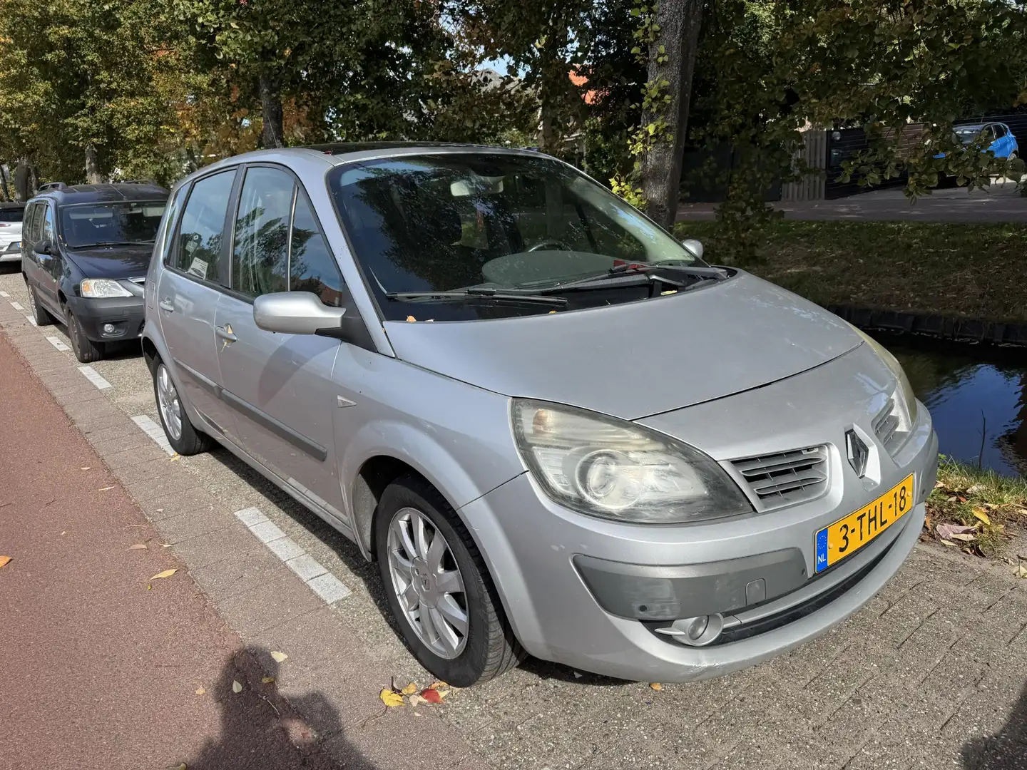 Renault Scenic 1.6-16V Privilège Luxe Gris - 2