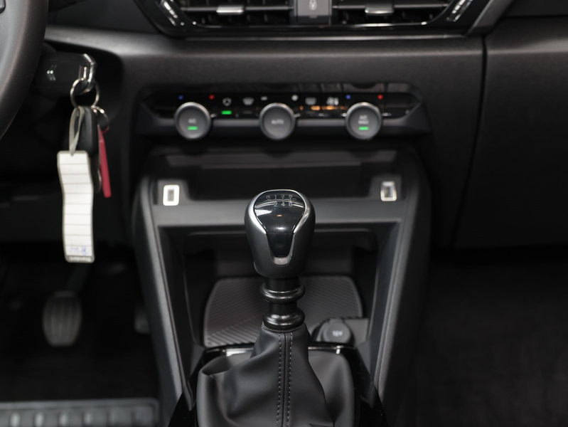 Citroen C4 1,2 Ltr - PureTech / YOU / 130 PS / Navi — photo 11