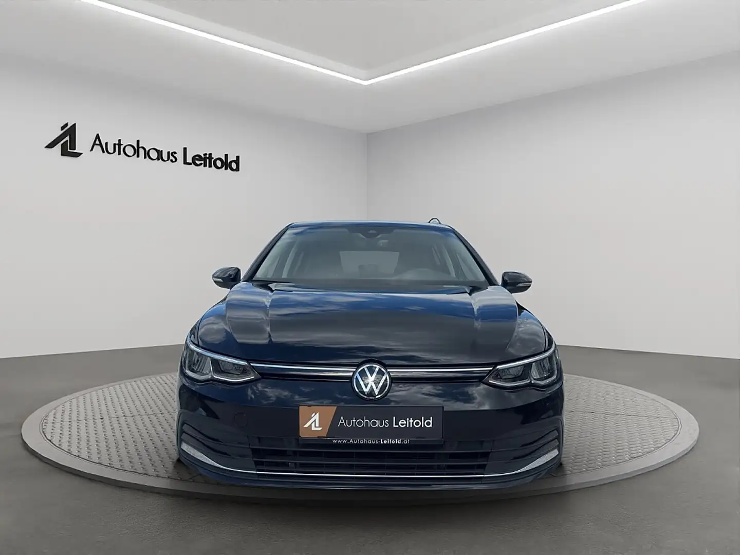 Volkswagen Golf 2,0 TDI Life DSG MOVE LED CAM ACC VIRTUAL NAVI ... Schwarz - 2