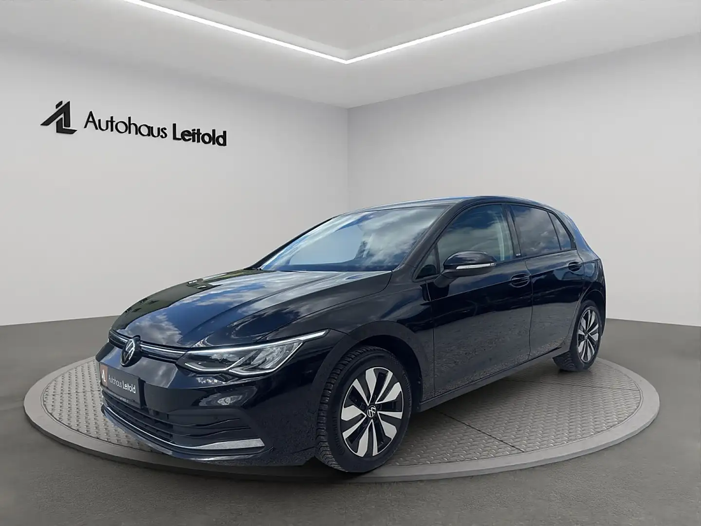 Volkswagen Golf 2,0 TDI Life DSG MOVE LED CAM ACC VIRTUAL NAVI ... Schwarz - 1