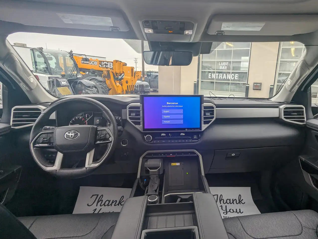 Toyota Tundra снимка Toyota Tundra