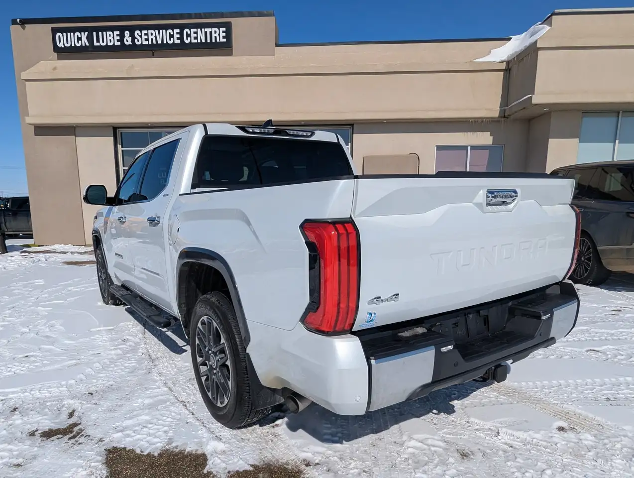 Toyota Tundra снимка Toyota Tundra