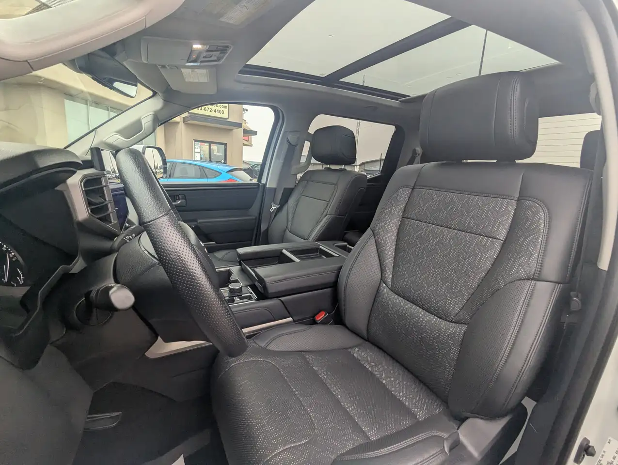Toyota Tundra снимка Toyota Tundra