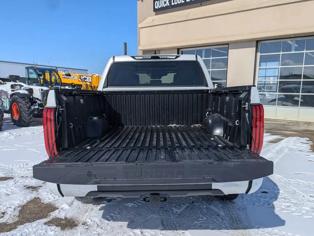 Toyota Tundra снимка Toyota Tundra