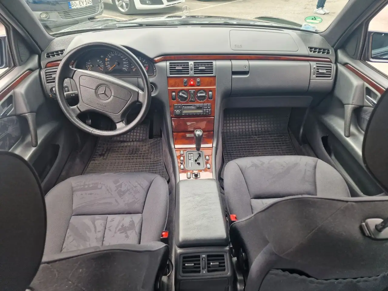 Mercedes-Benz E 240, foto 7