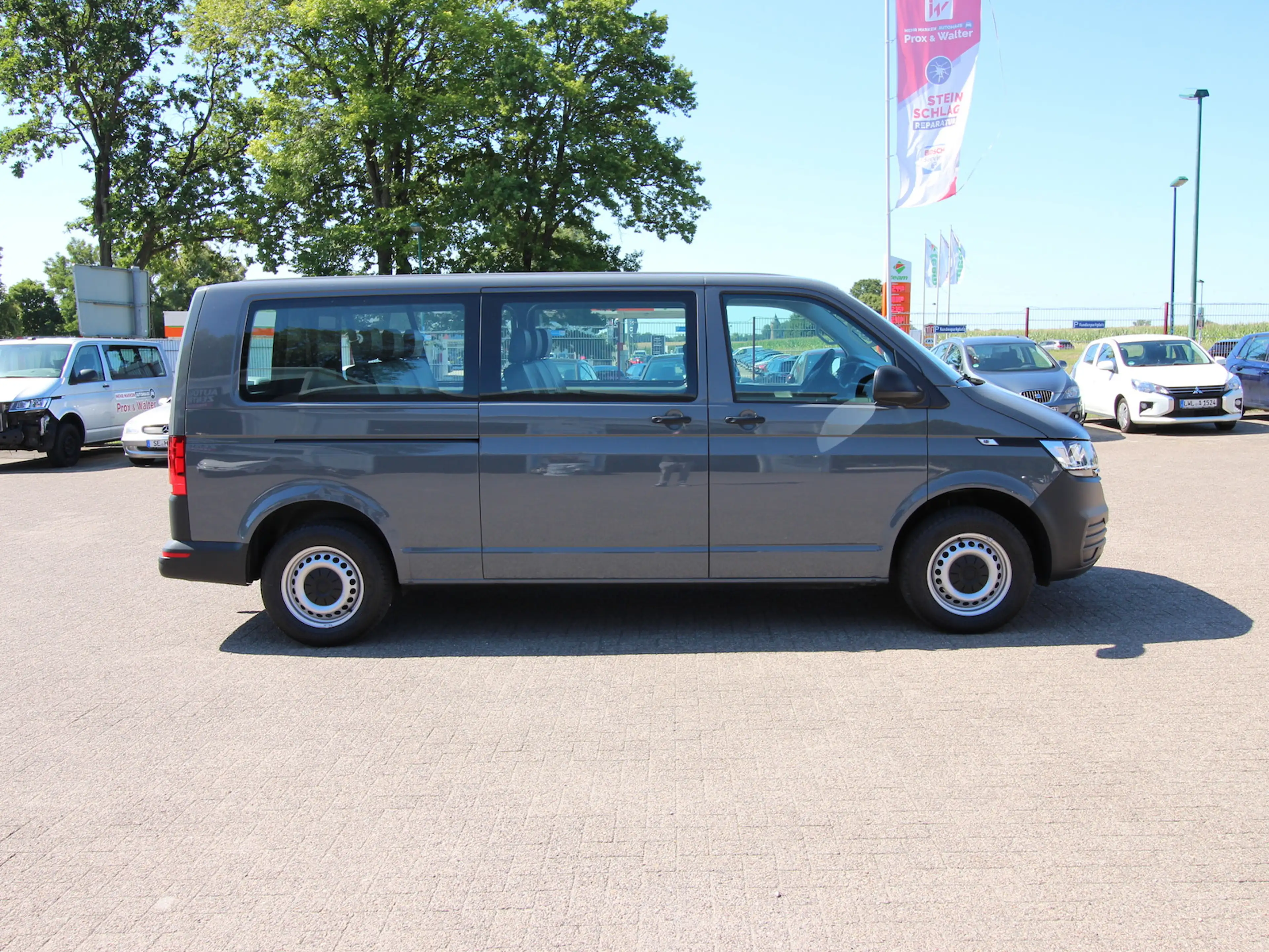 Volkswagen T6.1 Transporter Kombi lang 2.0 TDI 9-SITZER+AHK — photo 7
