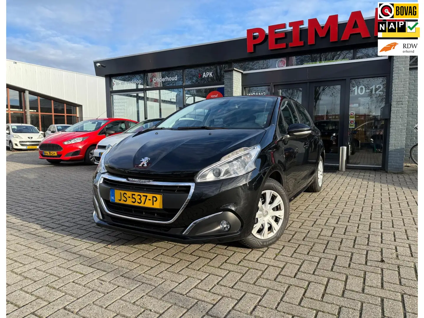 Peugeot 208 1.2 PureTech Blue Lease Noir - 1