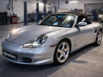 S  *** Volant à Droite ***